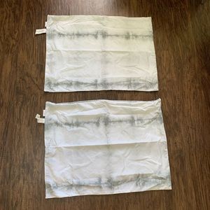 Forever 21 home set of two standard sine Queen pillow cover size 20” by 26”